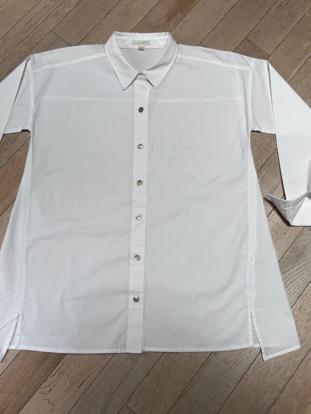 The EILEEN FISHER Stretch Organic Cotton Over sized Shirt in size XS features a